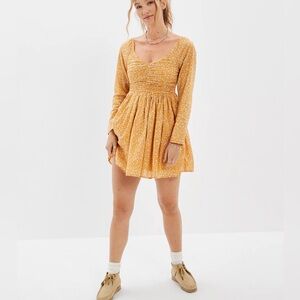 NWT AMERICAN EAGLE (AE) Floral Ruched Long-Sleeve Mini 100% cotton Dress-yellow
